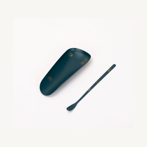 Iron Finish Lacquer Chinese Tea Scoop for Chinese Tea Rituals - Dark Green Iron Finish Lacquer Chinese Tea Scoop for Chinese Tea Rituals - Dark Green