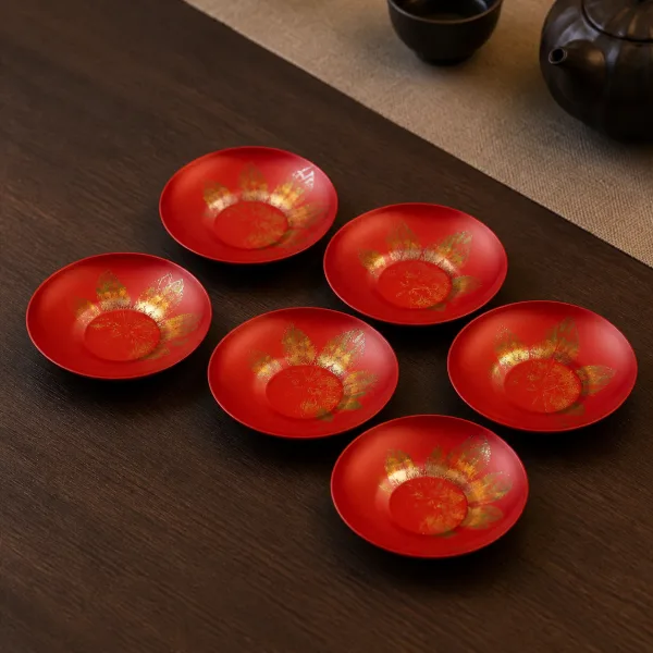 Gold Accent Leaf Lacquer Tea Cup Coaster Set